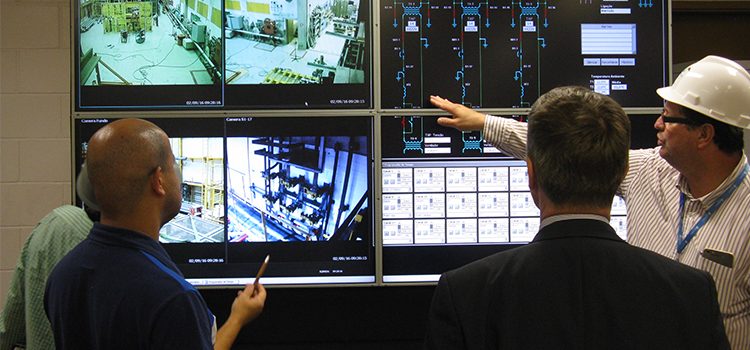 Fraunhofer IWES contributes to a new smart grid laboratory in Brazil